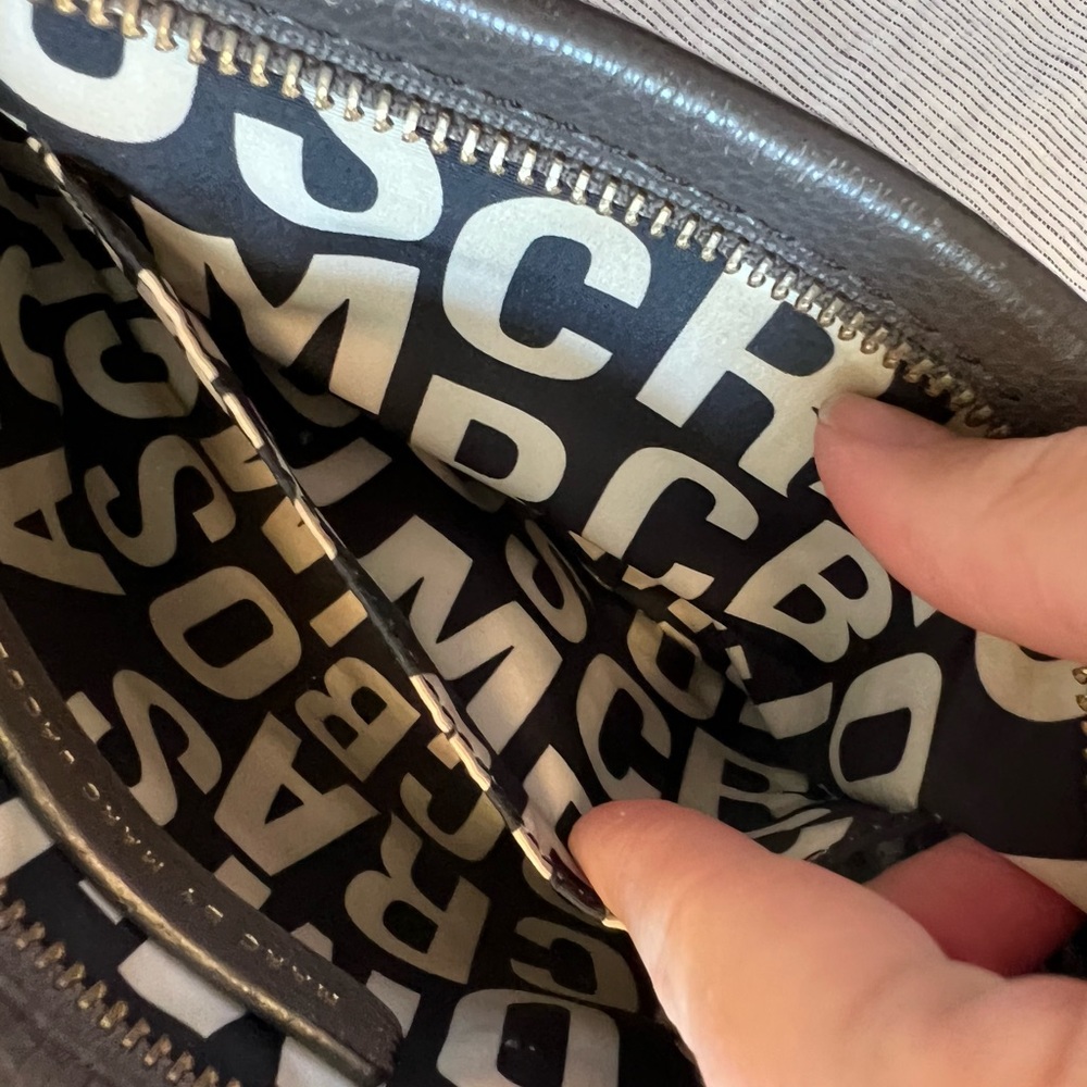 Marc by Marc Jacobs Grey Pebbled Leather Crossbody Bag with Gold Hardware - Picture 7 of 11